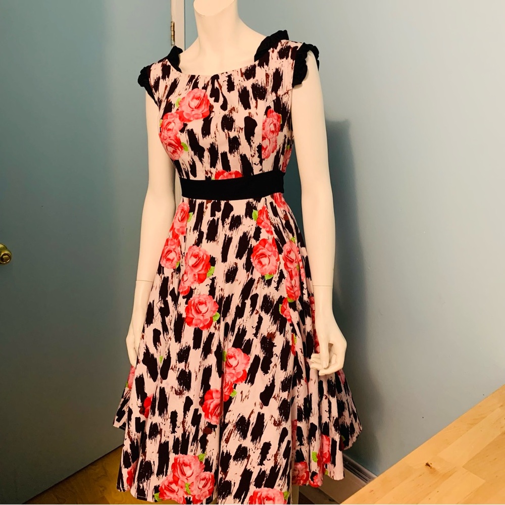 Retro Swing Dress With Roses